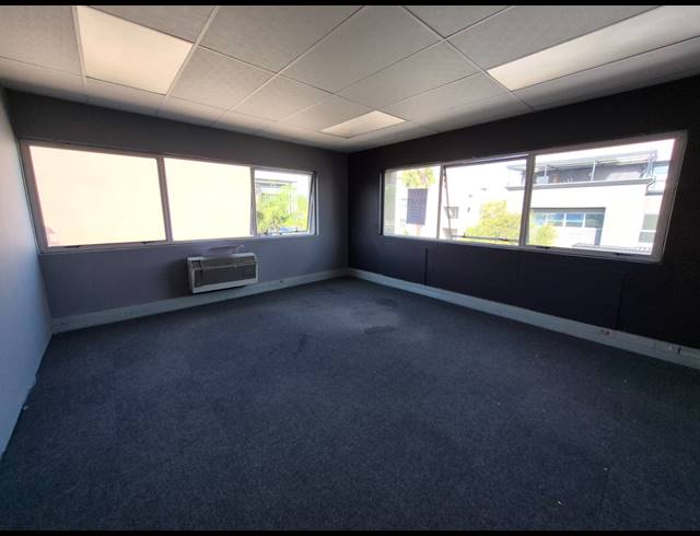 1,669M² OFFICE FOR SALE IN SUNNINGHILL